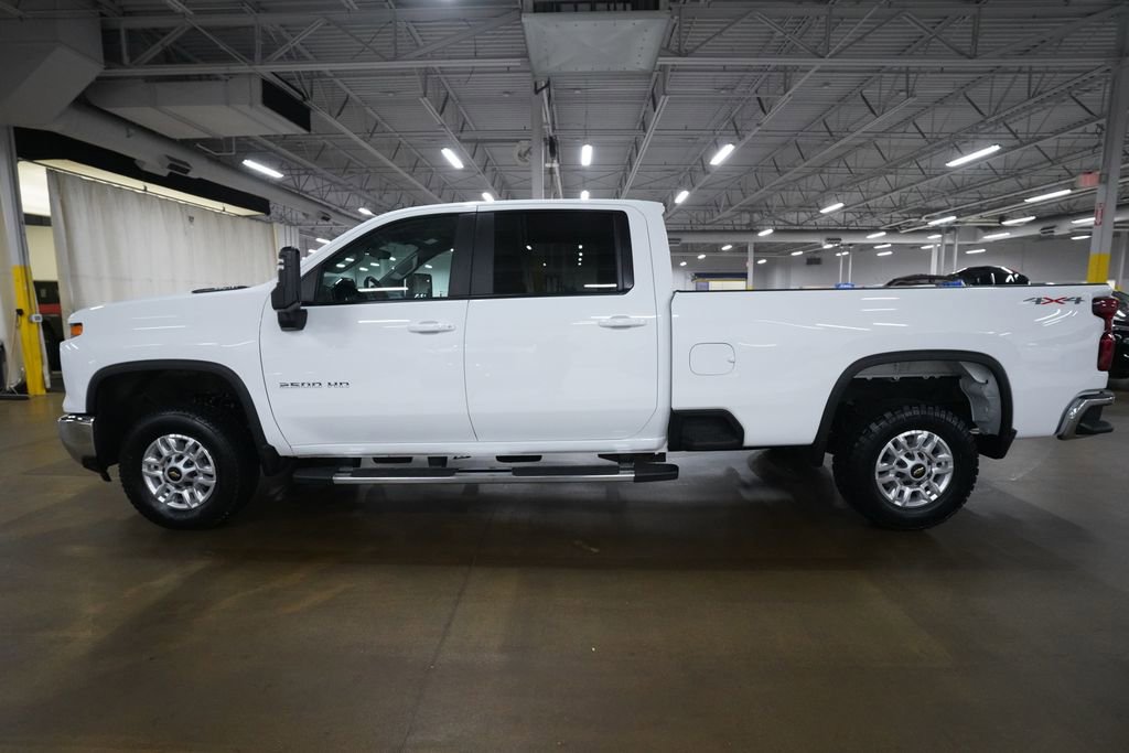 Used 2025 Chevrolet Silverado 2500 LT w/ Convenience Package AWD/4WD image 22