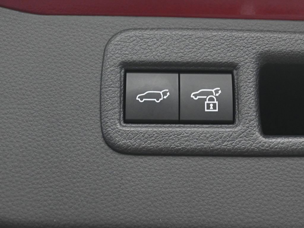 Certified 2024 Toyota Venza Nightshade image 35