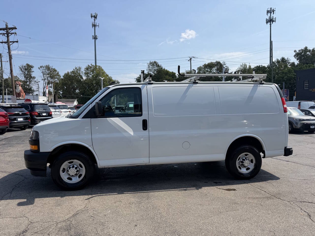 Used 2019 Chevrolet Express 2500 w/ Safety Package RWD image 5