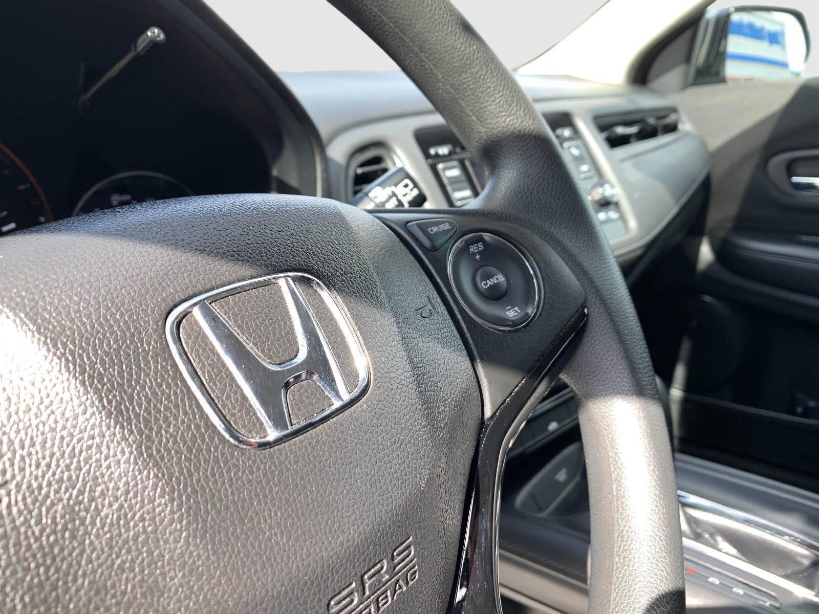 Used 2016 Honda HR-V LX image 43