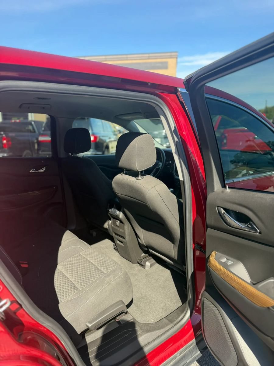 Used 2019 GMC Acadia SLE FWD image 15