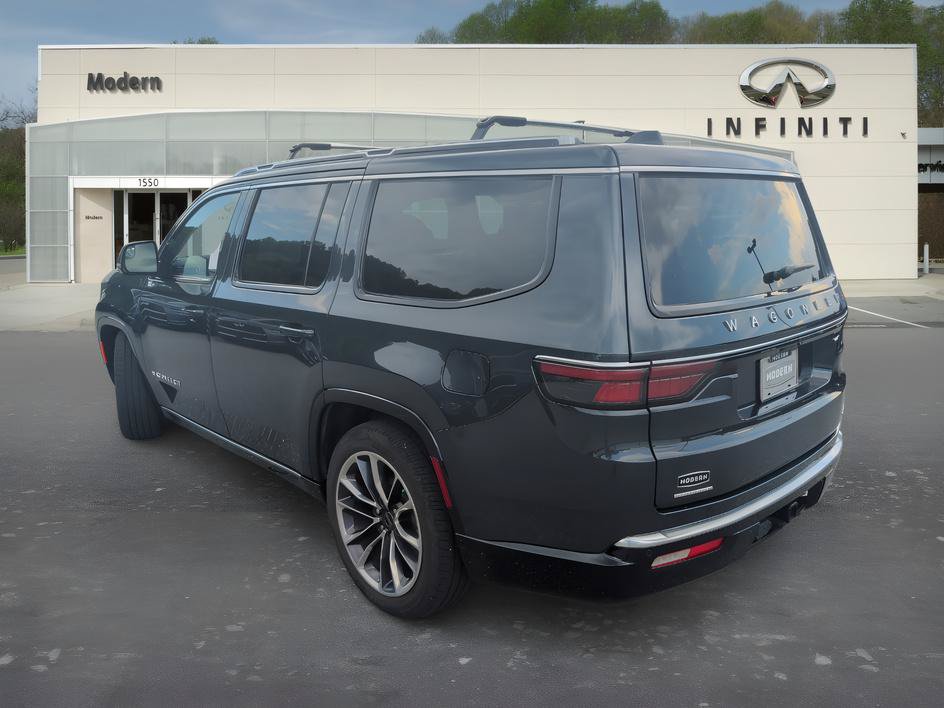 Used 2023 Jeep Wagoneer Series III w/ Premium Group I AWD/4WD image 5