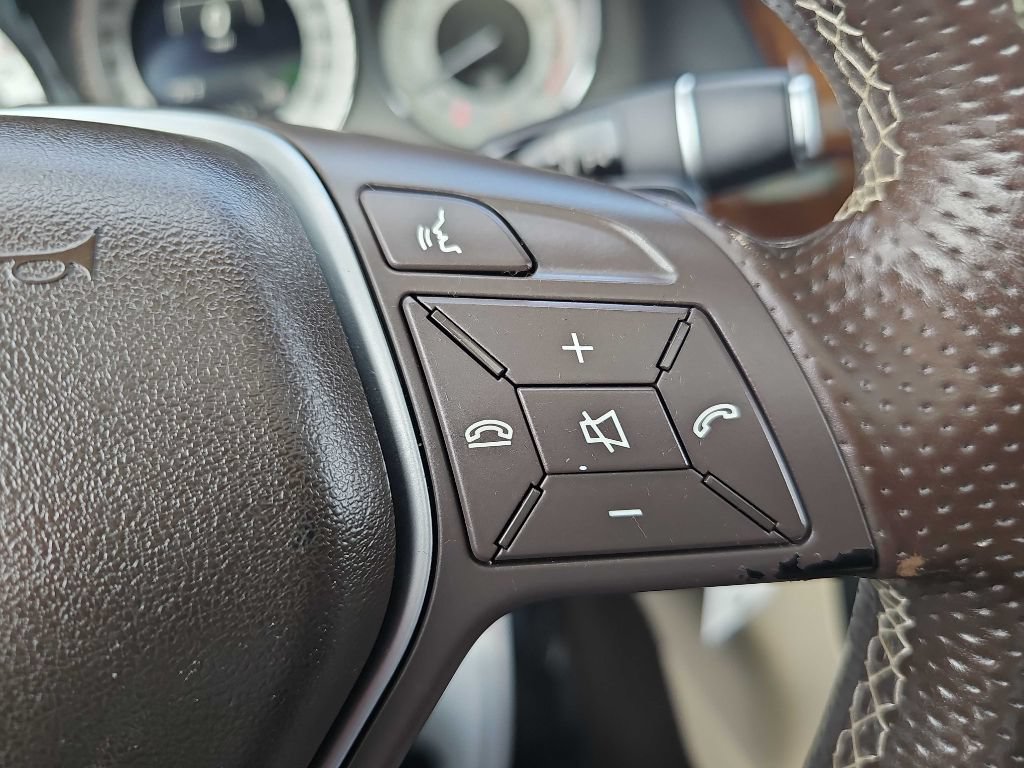 Used 2015 Mercedes-Benz GLK 350 2WD w/ Premium 1 Package image 36