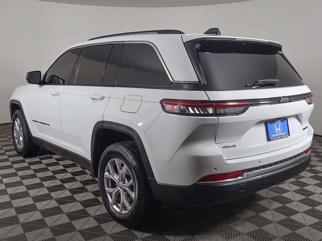 Used 2022 Jeep Grand Cherokee Limited AWD/4WD image 11