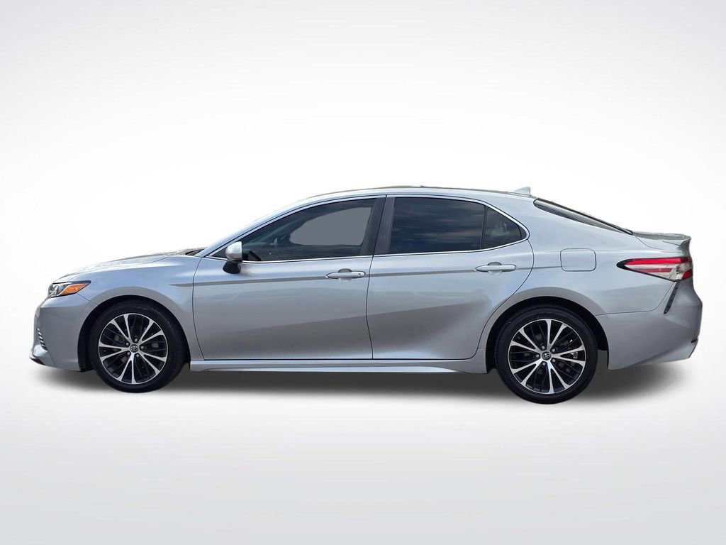 Used 2019 Toyota Camry SE FWD image 12