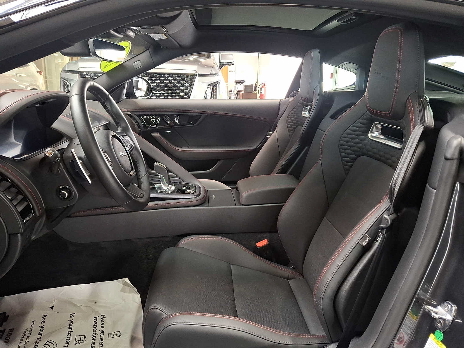 Used 2023 Jaguar F-TYPE R-Dynamic AWD/4WD image 12