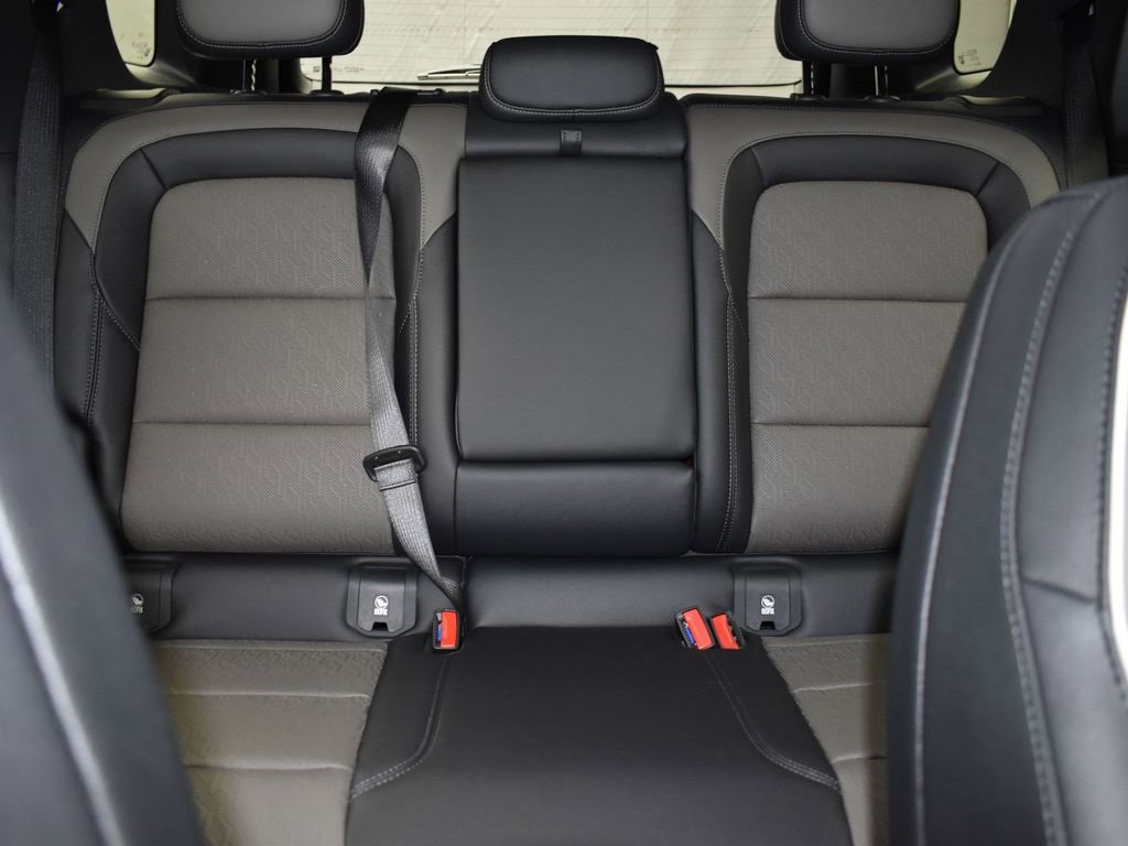 New 2026 Chevrolet Equinox LT w/ Convenience Package II image 24