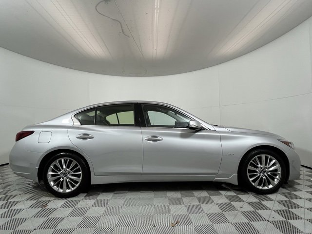 Used 2020 INFINITI Q50 Luxe w/ Essential Package (3.0T Luxe) image 8