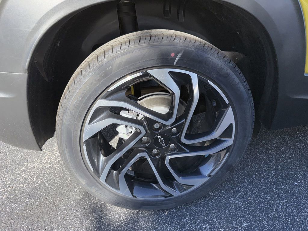 Used 2025 Chevrolet TrailBlazer RS w/ Convenience Package FWD image 6