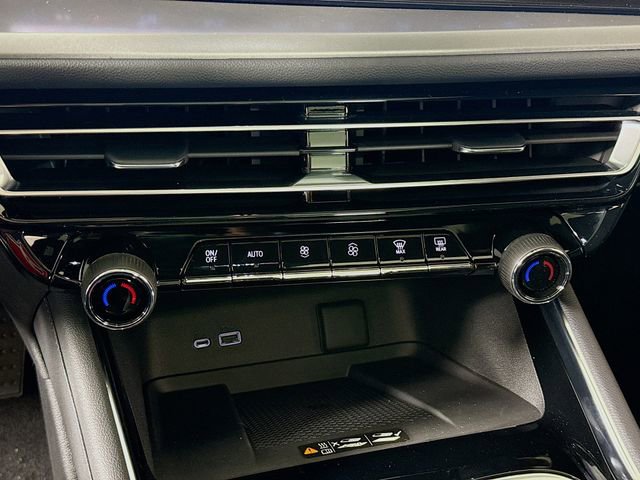 New 2026 Chevrolet Traverse LT image 16