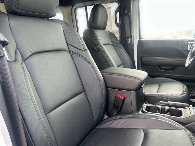 Used 2025 Jeep Wrangler Sahara w/ Safety Group image 46