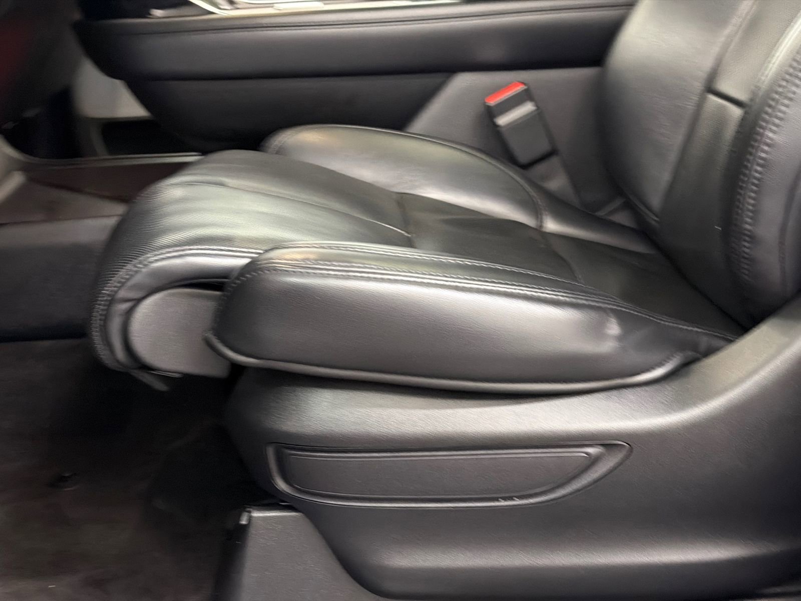 Used 2020 Lincoln Navigator Reserve w/ Luxury Package image 19