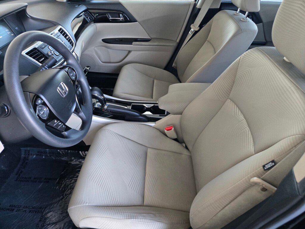 Used 2016 Honda Accord LX image 19