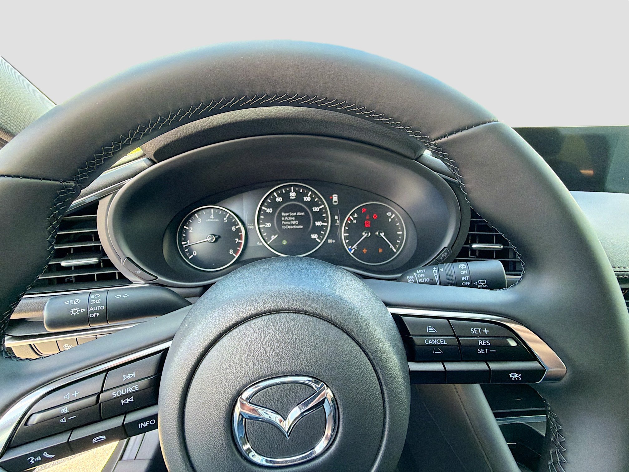 New 2026 MAZDA MAZDA3 2.5 S Hatchback w/ Premium Pkg FWD image 39