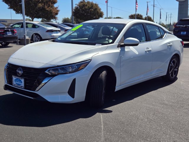Used 2025 Nissan Sentra SV w/ All-Weather Package FWD image 8