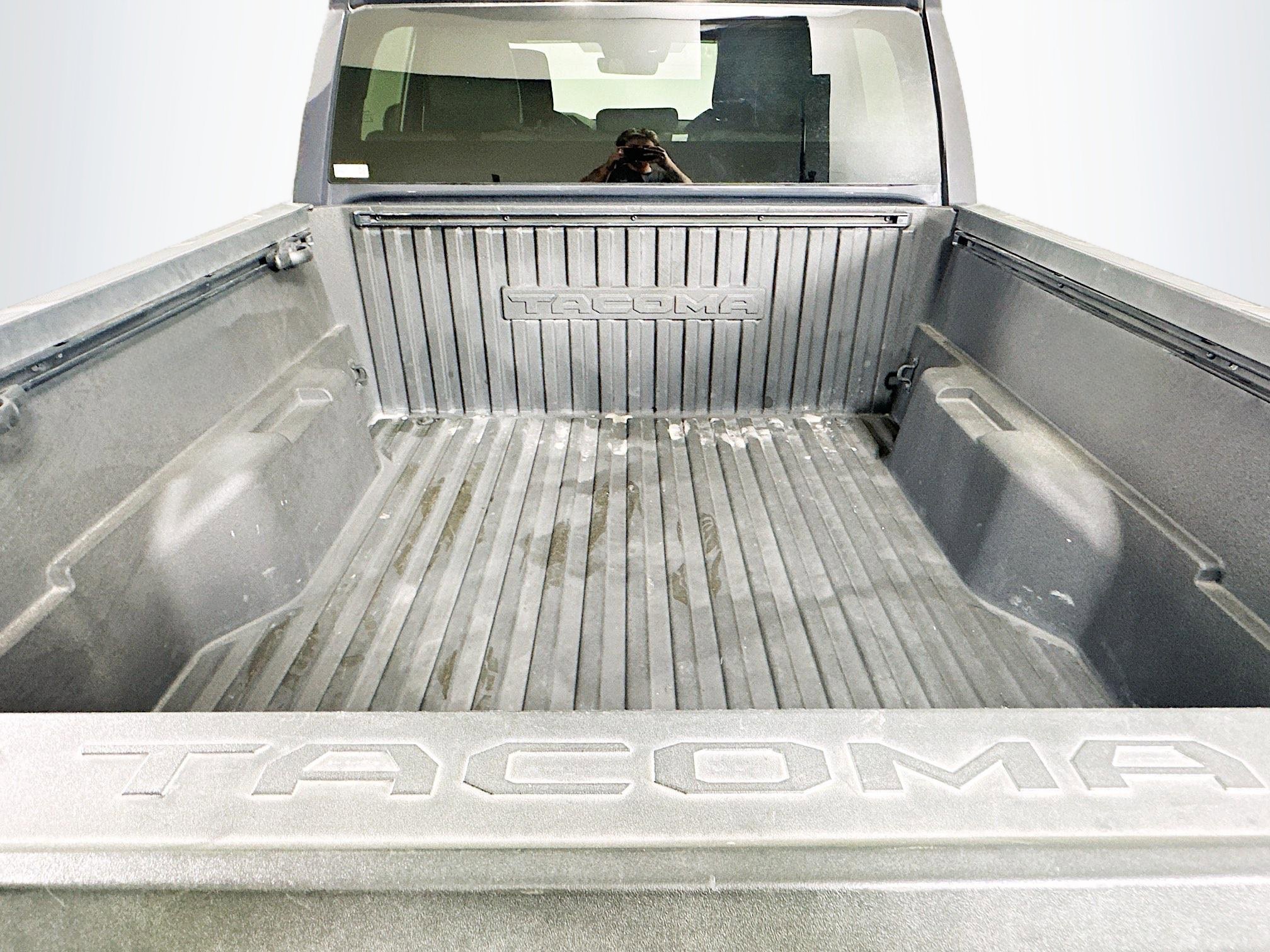 Used 2024 Toyota Tacoma TRD Off-Road AWD/4WD image 28