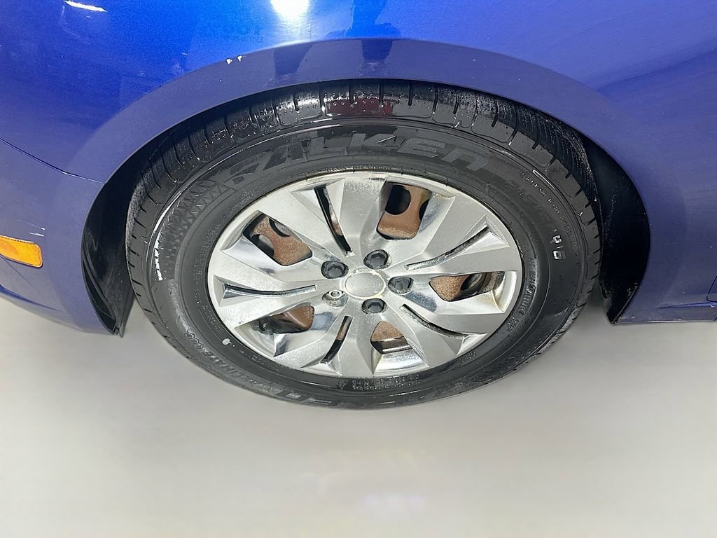 Used 2012 Chevrolet Cruze LS image 20