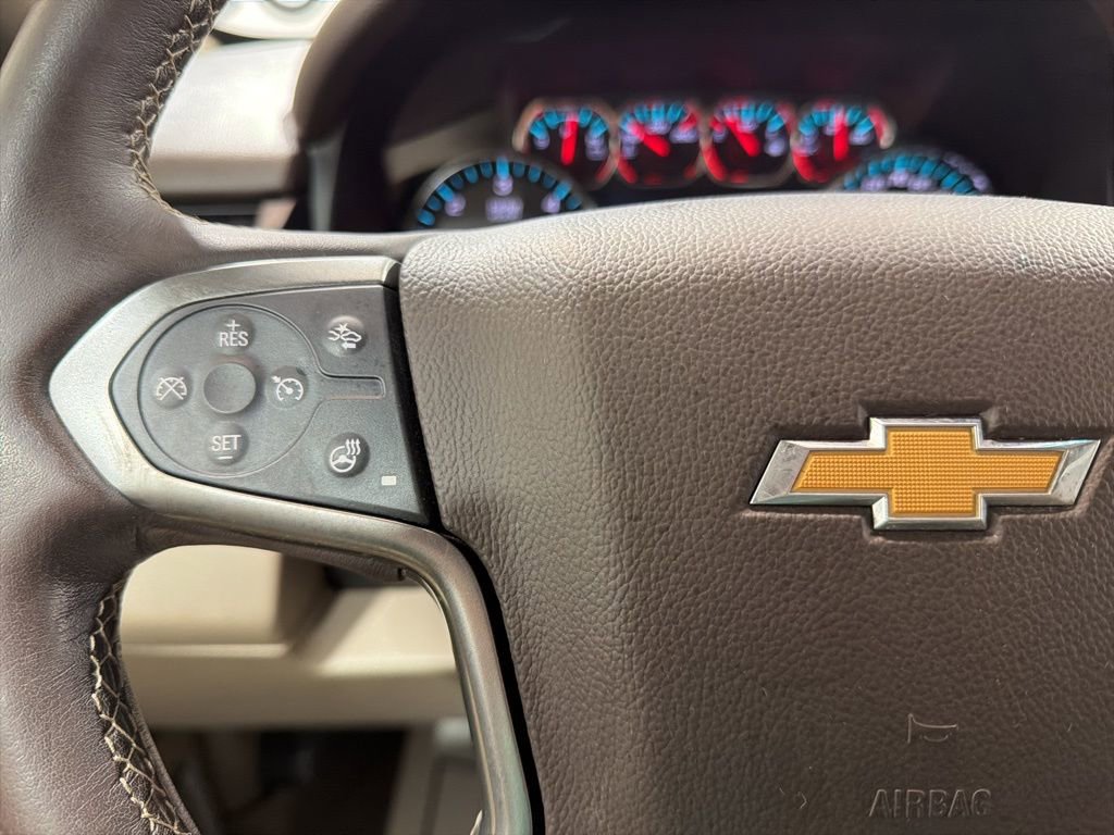 Used 2020 Chevrolet Suburban LT image 28