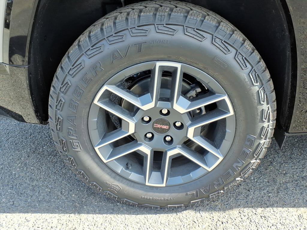 New 2026 GMC Terrain AT4 w/ Technology Package II image 8