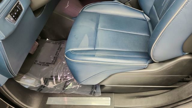 Used 2025 Cadillac Escalade IQ Sport 2 image 38