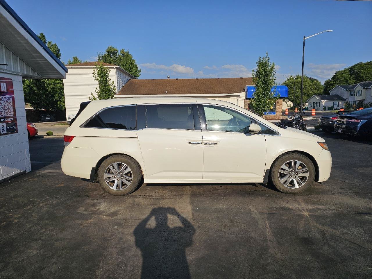Used 2015 Honda Odyssey Touring image 13