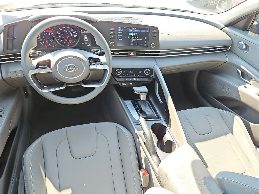 Used 2023 Hyundai Elantra SEL w/ Cargo Package FWD image 10