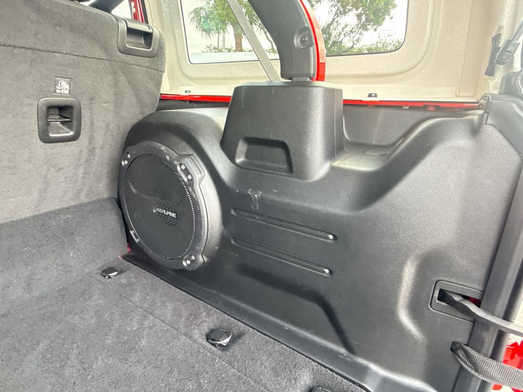Used 2023 Jeep Wrangler Unlimited w/ Cold Weather Group AWD/4WD image 30