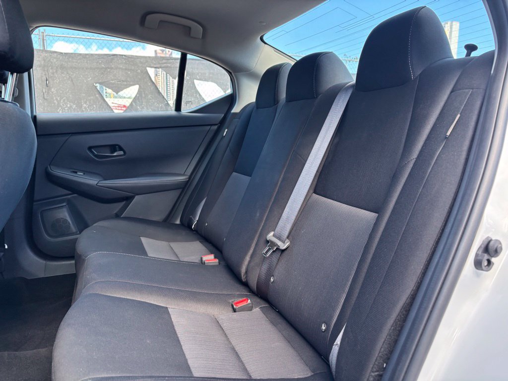 Used 2025 Nissan Sentra SV FWD image 10