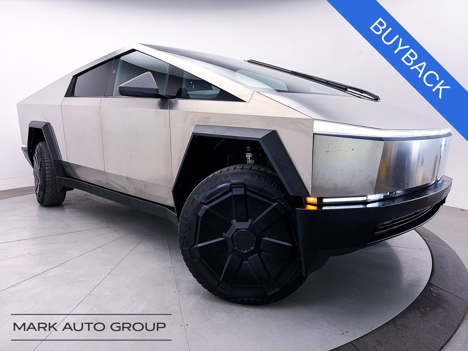Used 2024 Tesla Cybertruck AWD Crew Cab image 1