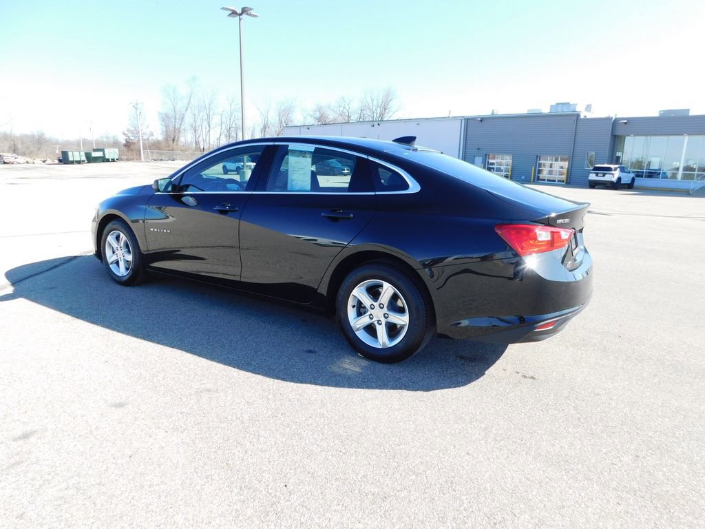 Used 2022 Chevrolet Malibu LS image 5