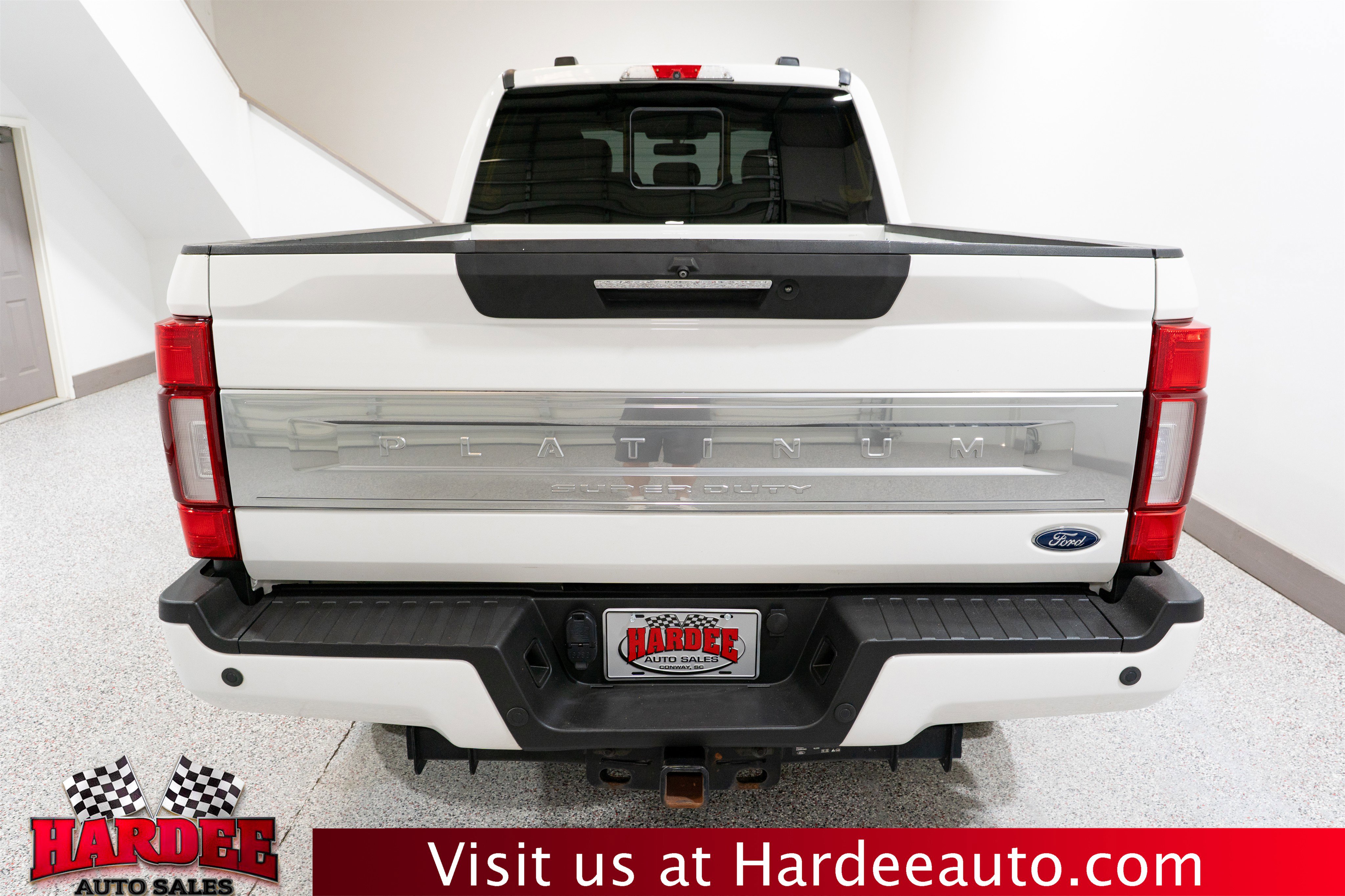 Used 2022 Ford F250 Platinum w/ FX4 Off-Road Package image 4