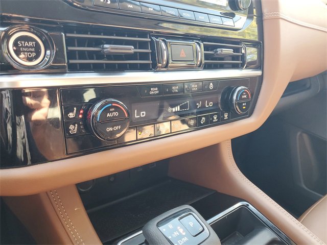 Used 2023 Nissan Pathfinder Platinum image 23