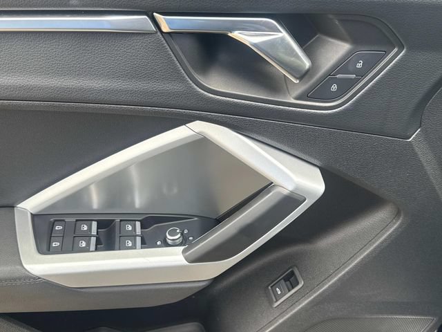 Used 2025 Audi Q3 2.0T Premium AWD/4WD image 25
