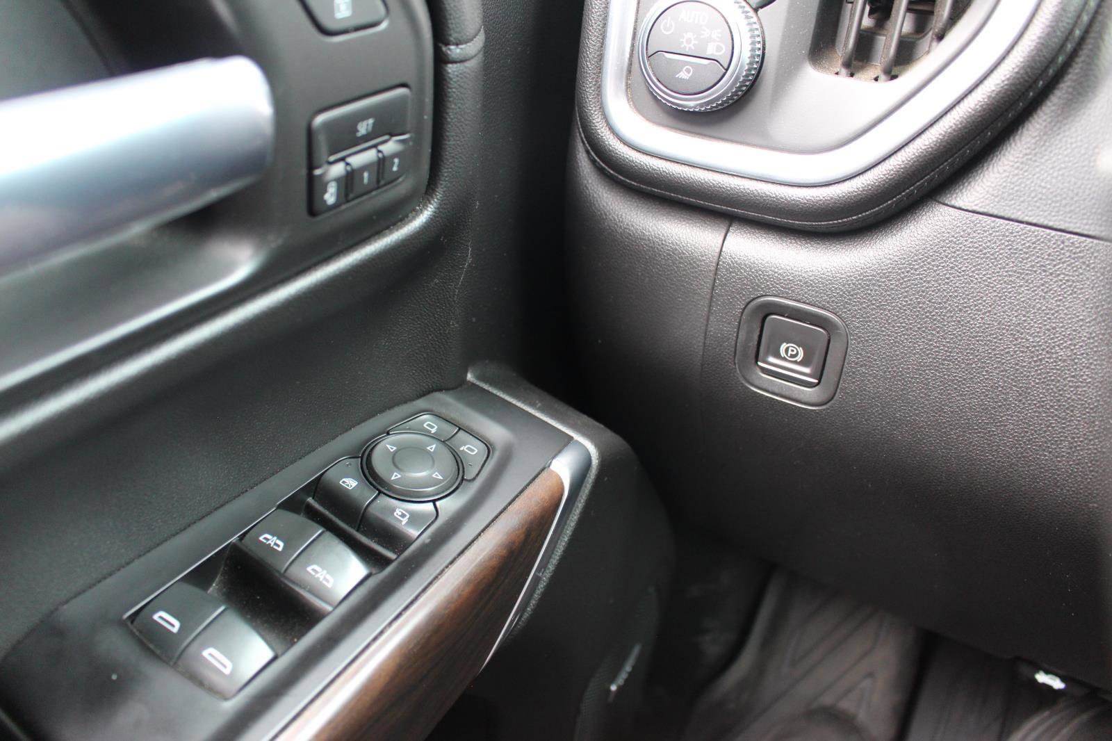 Used 2019 GMC Sierra 1500 SLT w/ SLT Premium Plus Package image 29