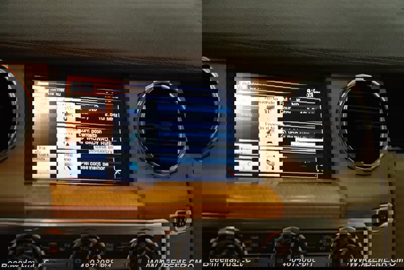 Used 2015 Land Rover LR4 HSE image 32