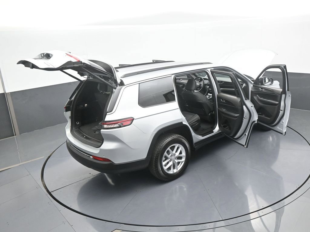 Used 2024 Jeep Grand Cherokee L Laredo w/ Luxury Tech Group I image 70