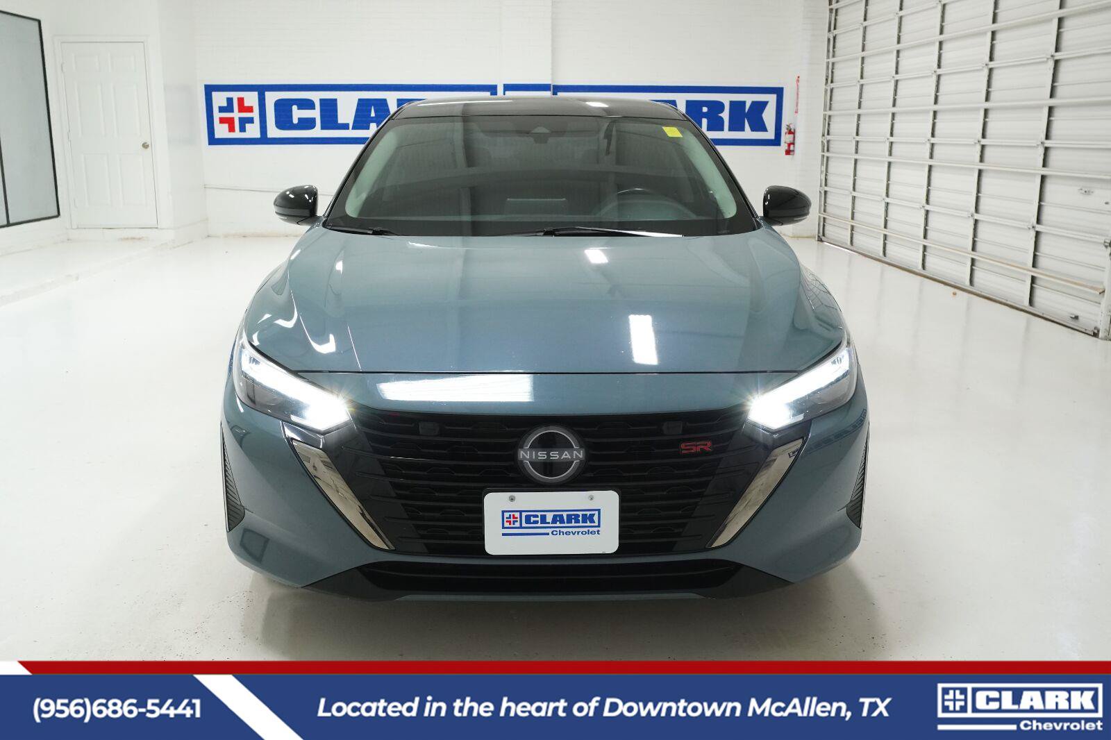 Used 2024 Nissan Sentra SR FWD image 2