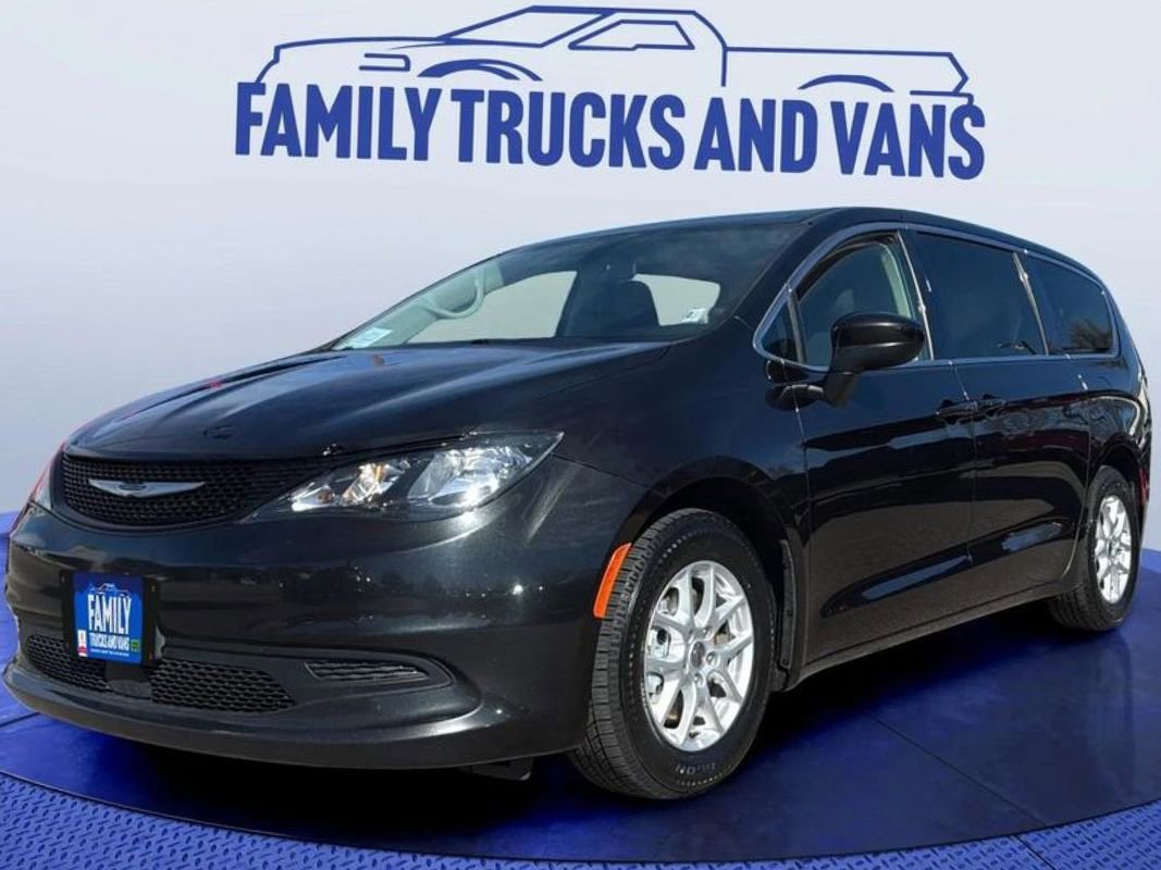 Used 2022 Chrysler Voyager LX