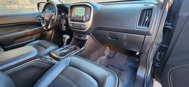 Used 2018 GMC Canyon Denali image 19