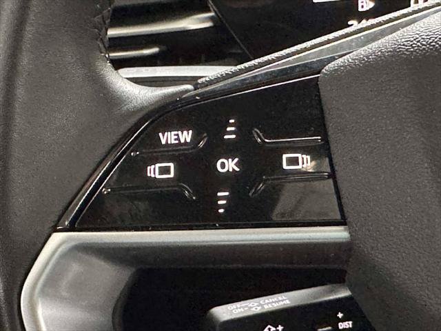 Used 2025 Audi Q5 Premium w/ Convenience Package AWD/4WD image 20