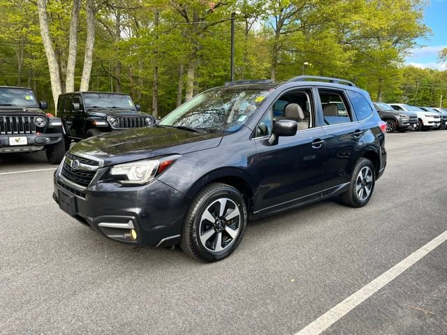 Used 2017 Subaru Forester 2.5i Limited AWD/4WD image 2