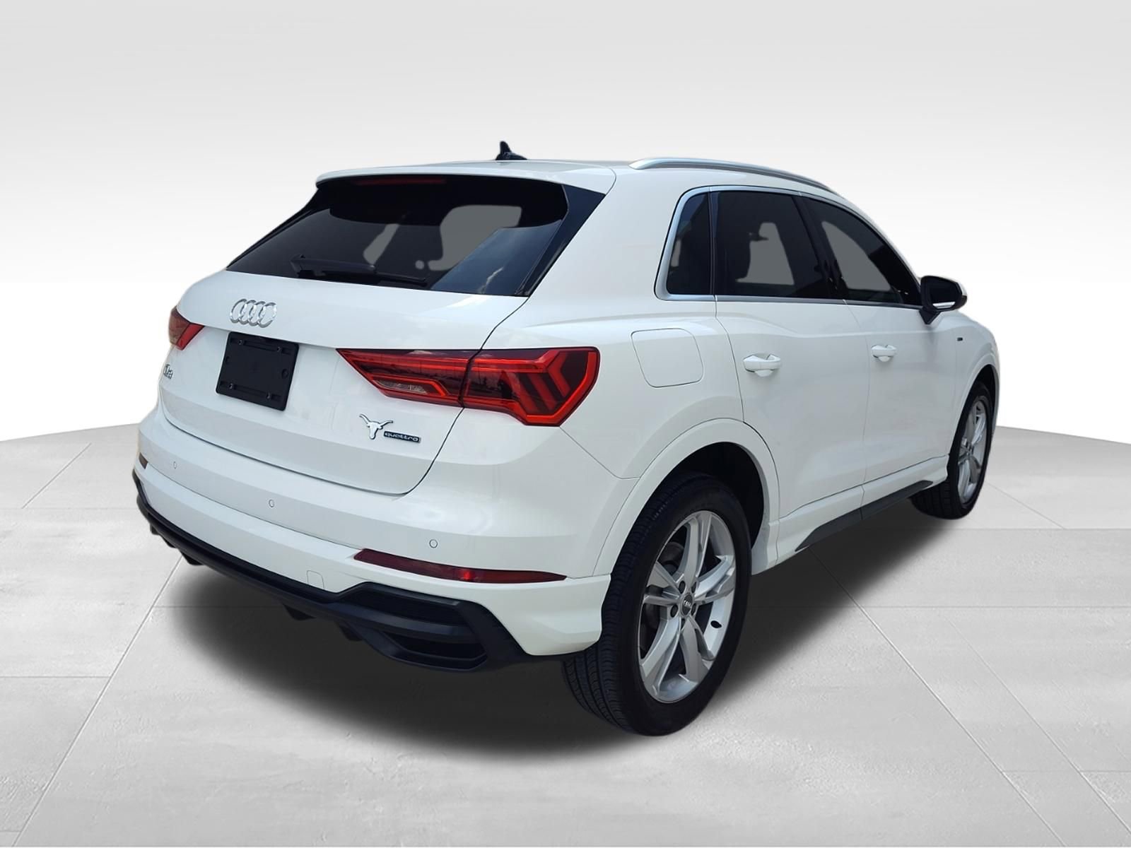 Used 2020 Audi Q3 2.0T Premium AWD/4WD image 19