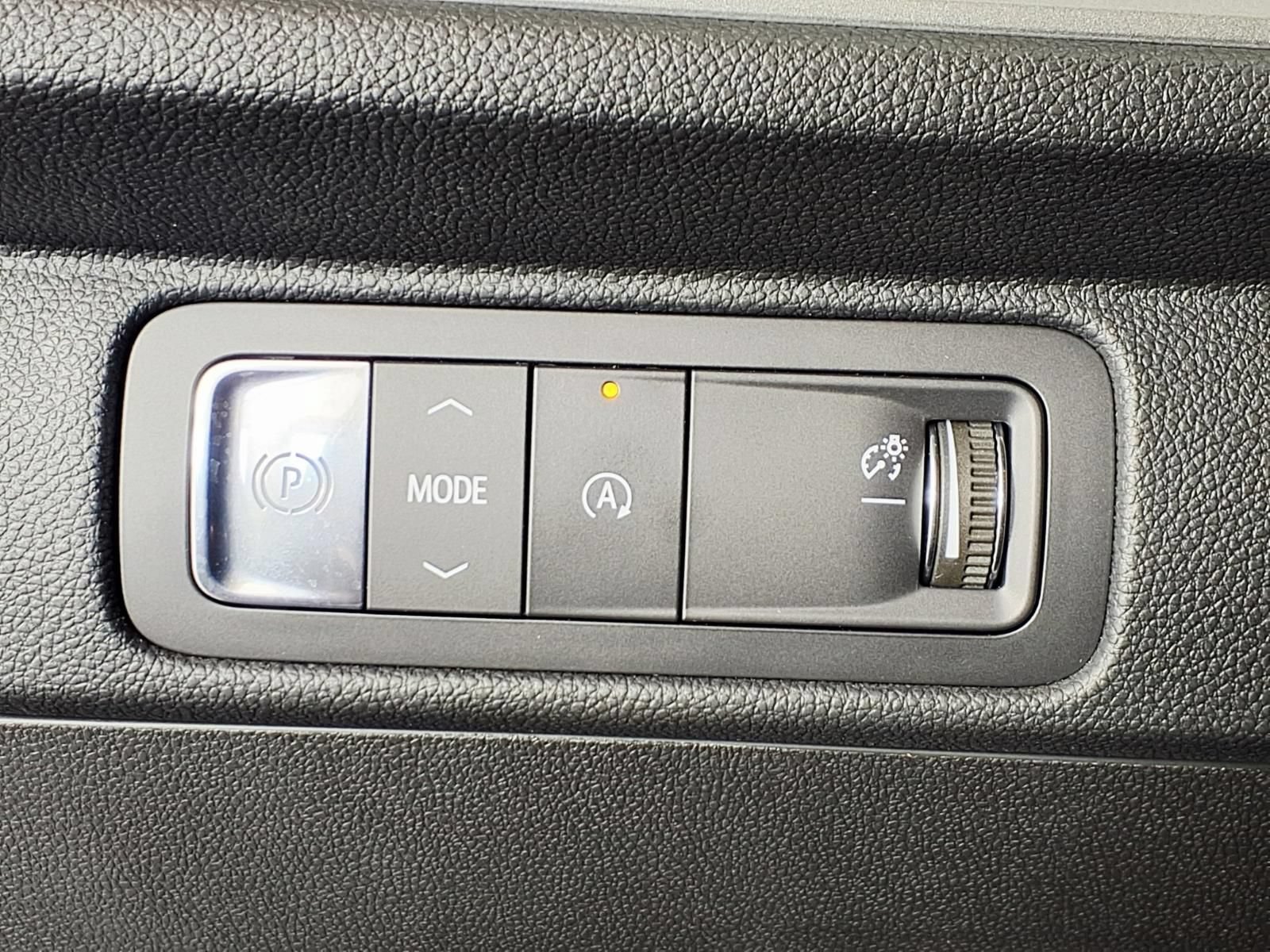 Used 2026 Chevrolet Traverse LT w/ Driver Confidence Package FWD image 16