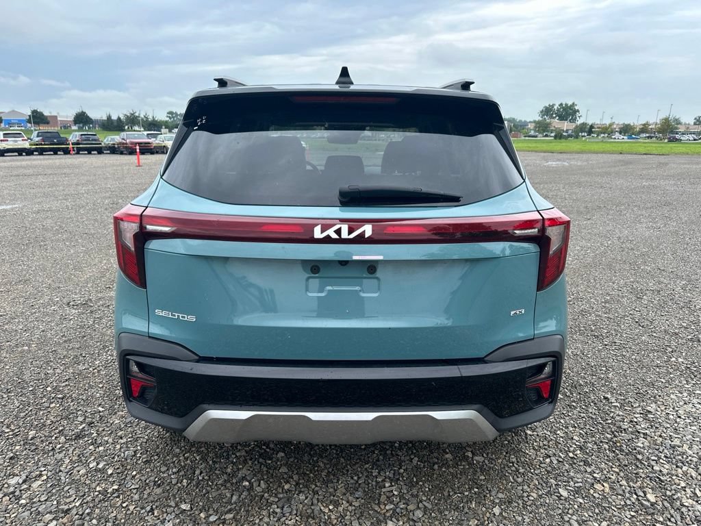 Used 2025 Kia Seltos S AWD/4WD image 9