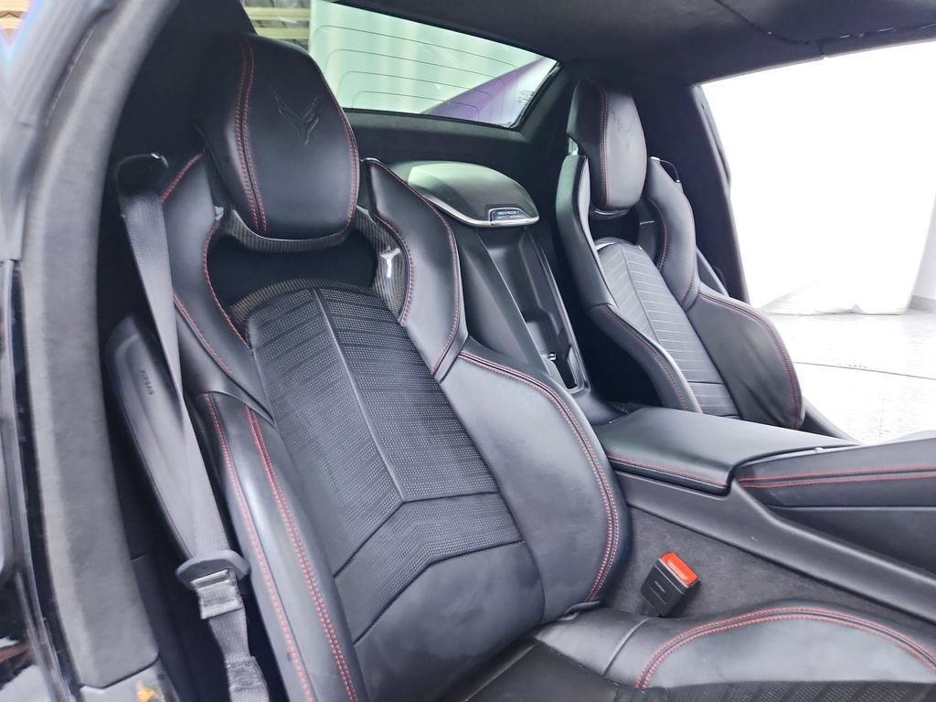 Used 2022 Chevrolet Corvette Stingray Premium Conv w/ Z51 Performance Package RWD image 23
