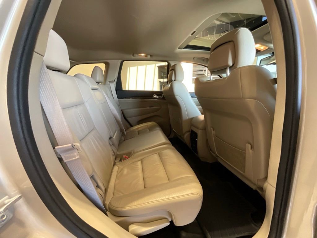 Used 2014 Jeep Grand Cherokee Limited image 20