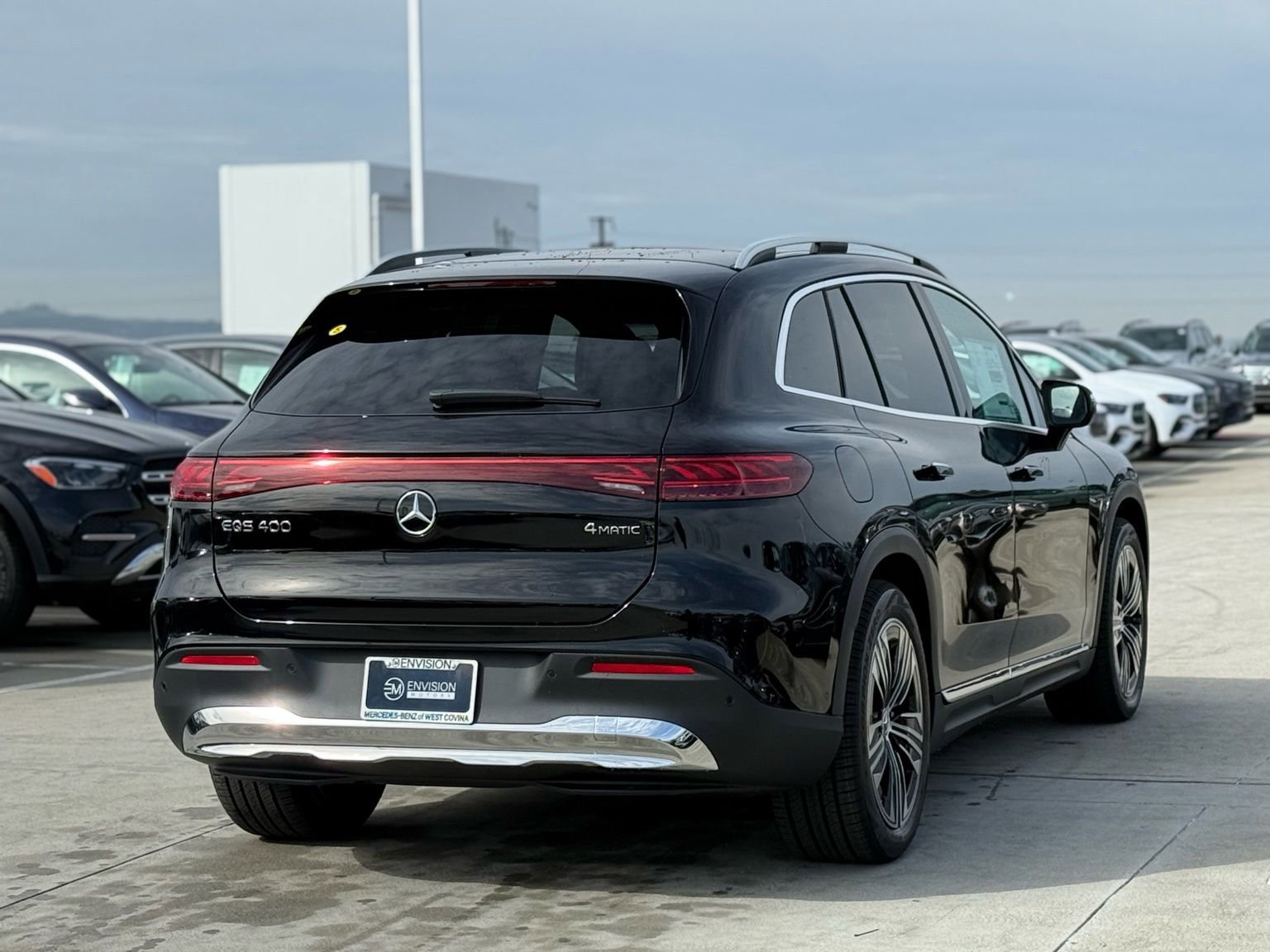 New 2026 Mercedes-Benz EQS 400 4MATIC SUV image 11