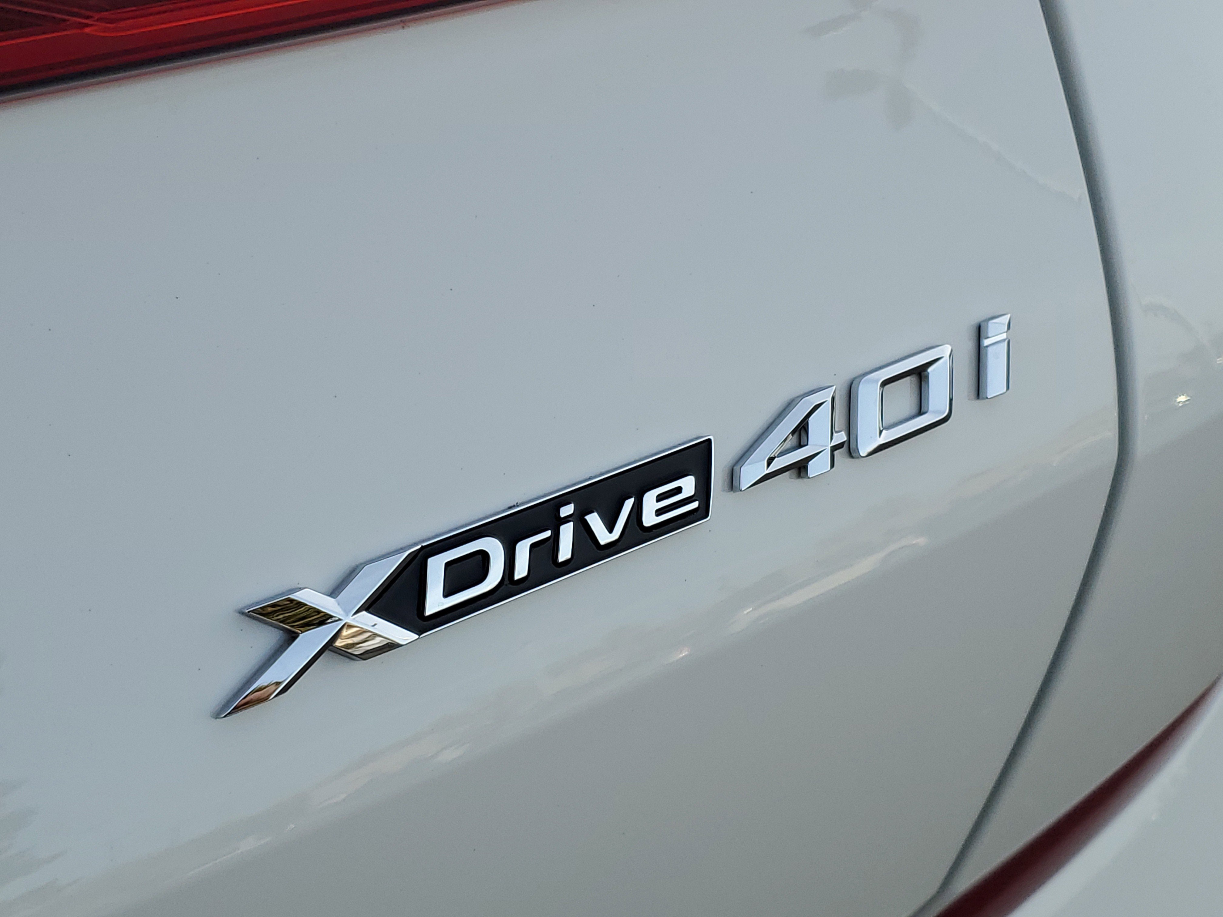 New 2026 BMW X6 xDrive40i w/ Climate Comfort Package image 30