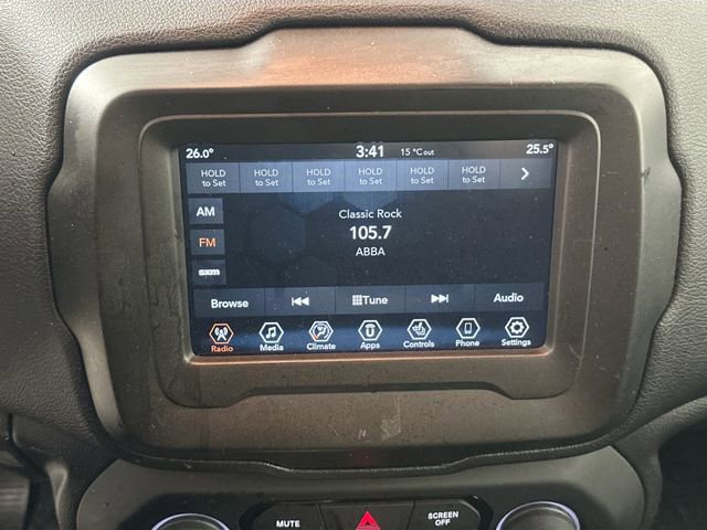 Used 2020 Jeep Renegade Latitude w/ Cold Weather Group image 11