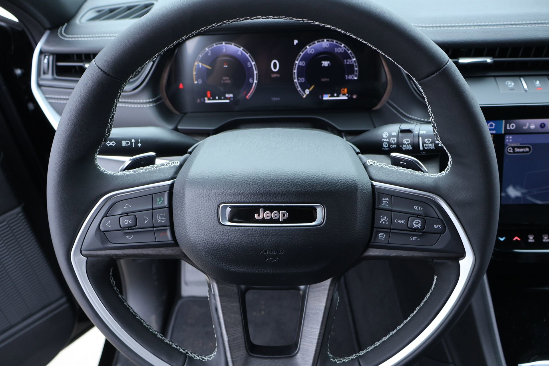 New 2026 Jeep Grand Cherokee L 4WD image 3